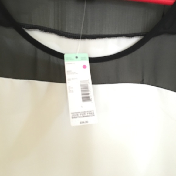 Women’s blouse - Picture 2 of 4